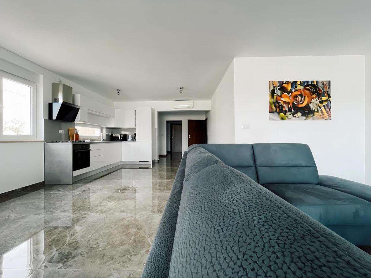 Seascape Deluxe Residence بيشكانا أوفالا المظهر الخارجي الصورة