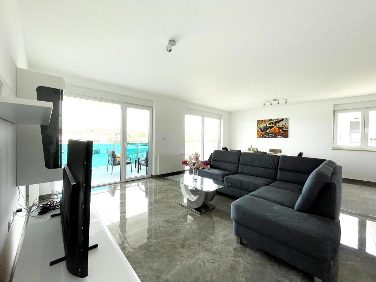 Seascape Deluxe Residence بيشكانا أوفالا المظهر الخارجي الصورة