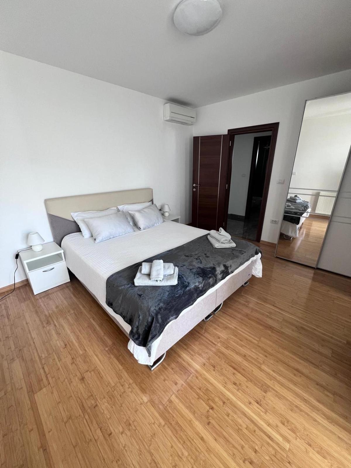 Seascape Deluxe Residence بيشكانا أوفالا المظهر الخارجي الصورة