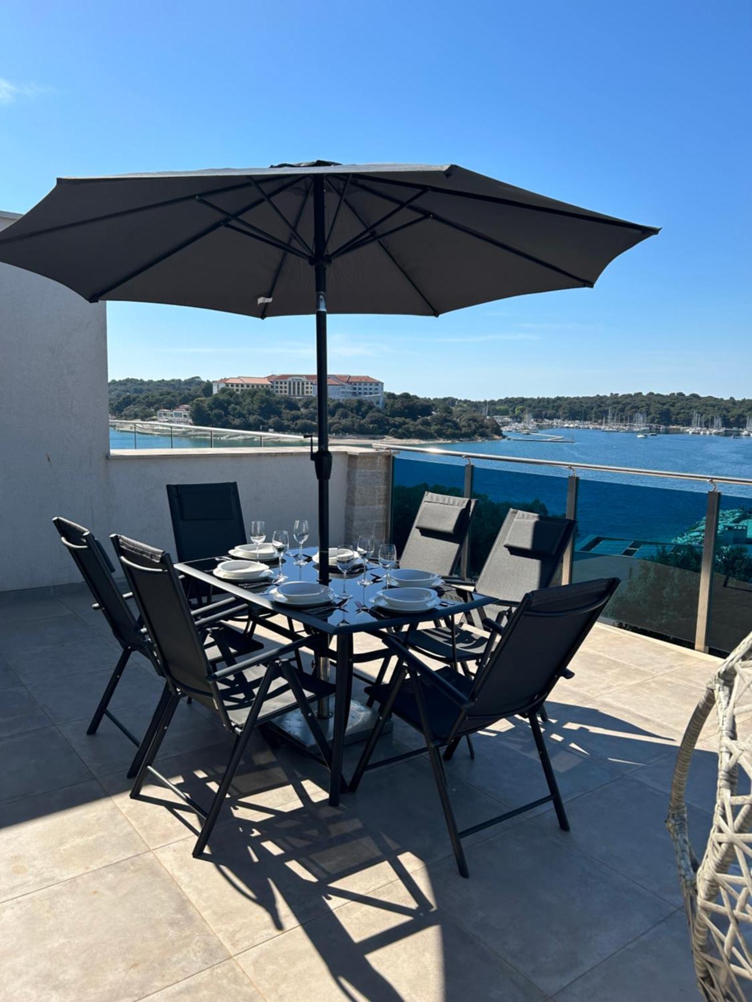 Seascape Deluxe Residence بيشكانا أوفالا المظهر الخارجي الصورة